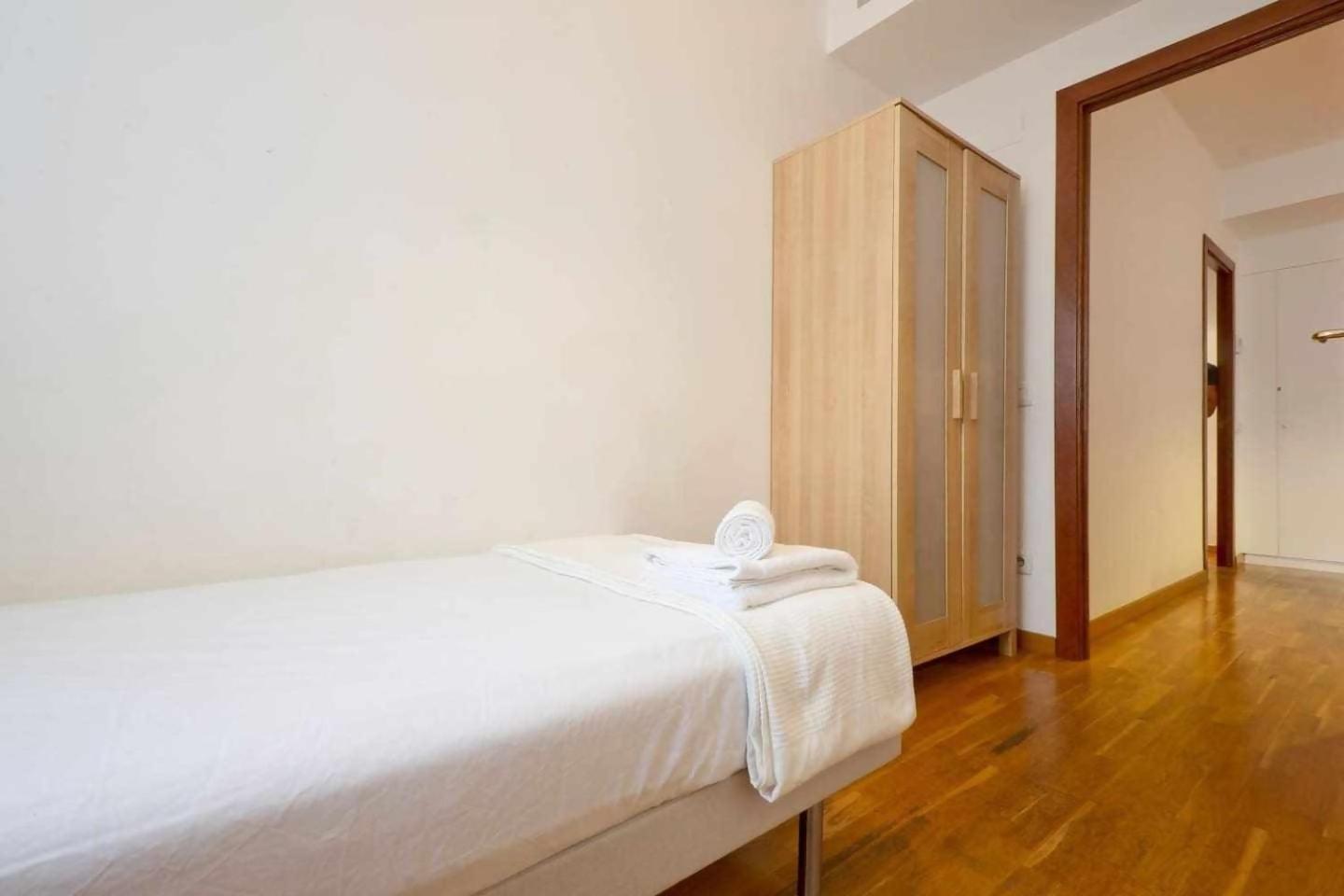 Comfortable 4 Rooms 2Bath W Balcony Βαρκελώνη Εξωτερικό φωτογραφία